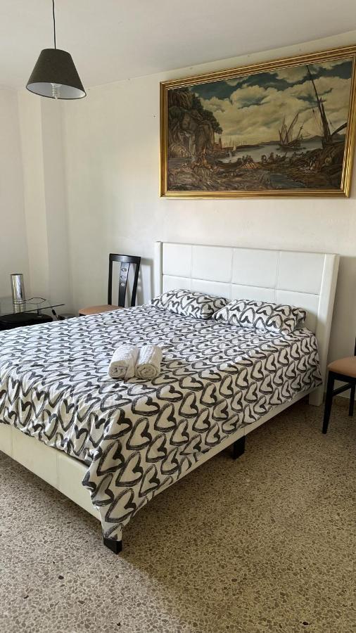 Habitaciones Con O Sin Balcon Badalona Kültér fotó